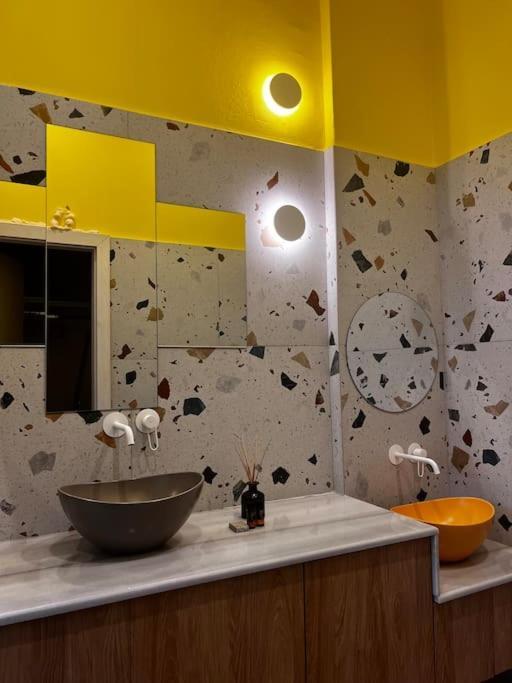 העיירה רתימנו Modern Lux Apartment Downtown מראה חיצוני תמונה